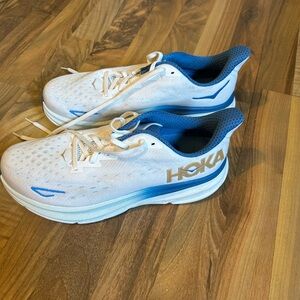 Men’s Hoka Clifton 9